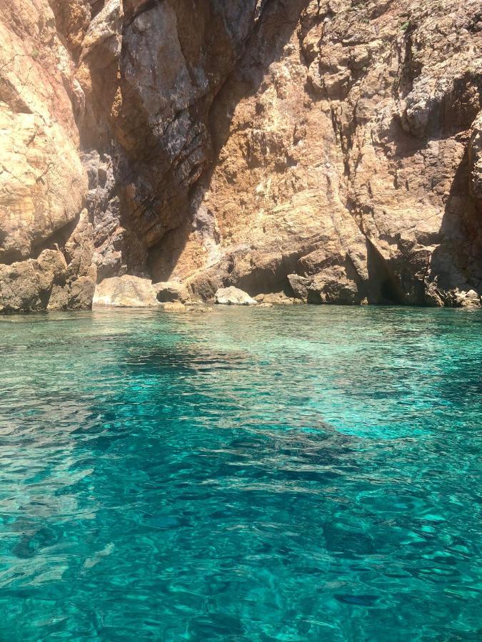 Aragoniteazzurra Casa Vacanza กอนเนซา ภายนอก รูปภาพ