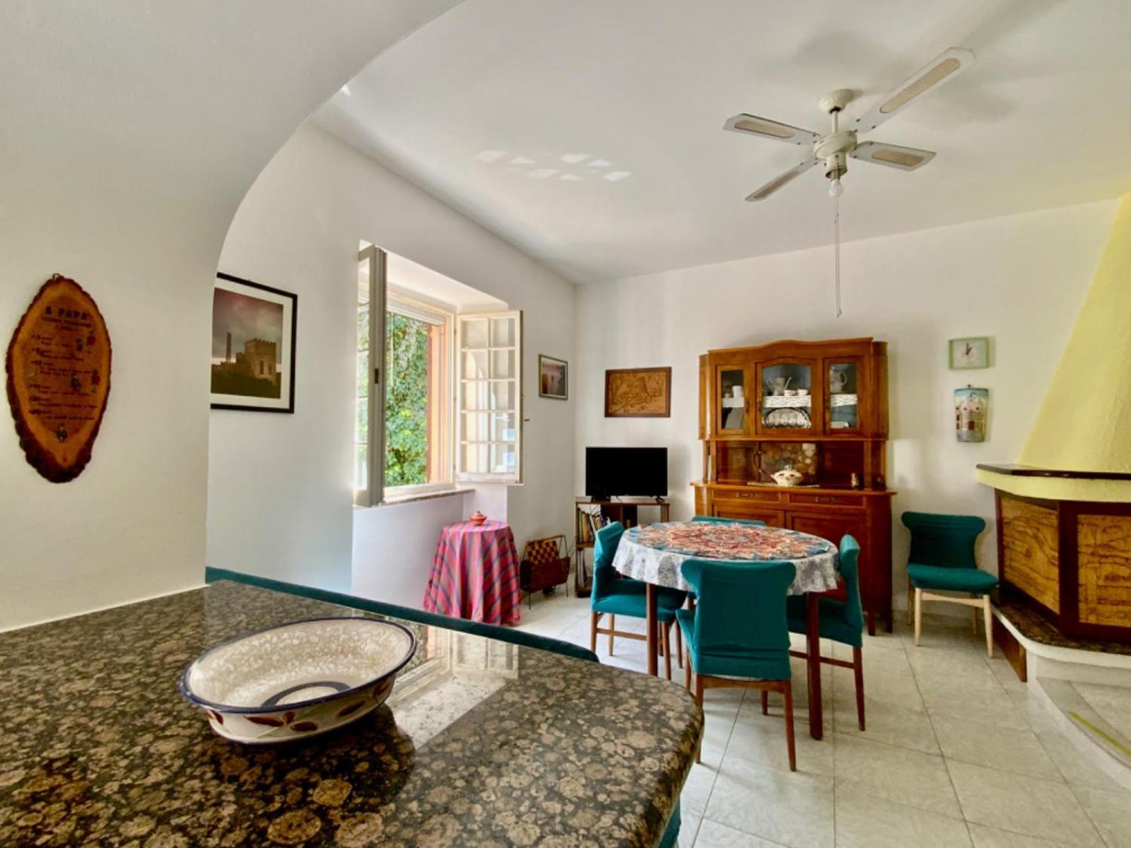 Aragoniteazzurra Casa Vacanza กอนเนซา ภายนอก รูปภาพ