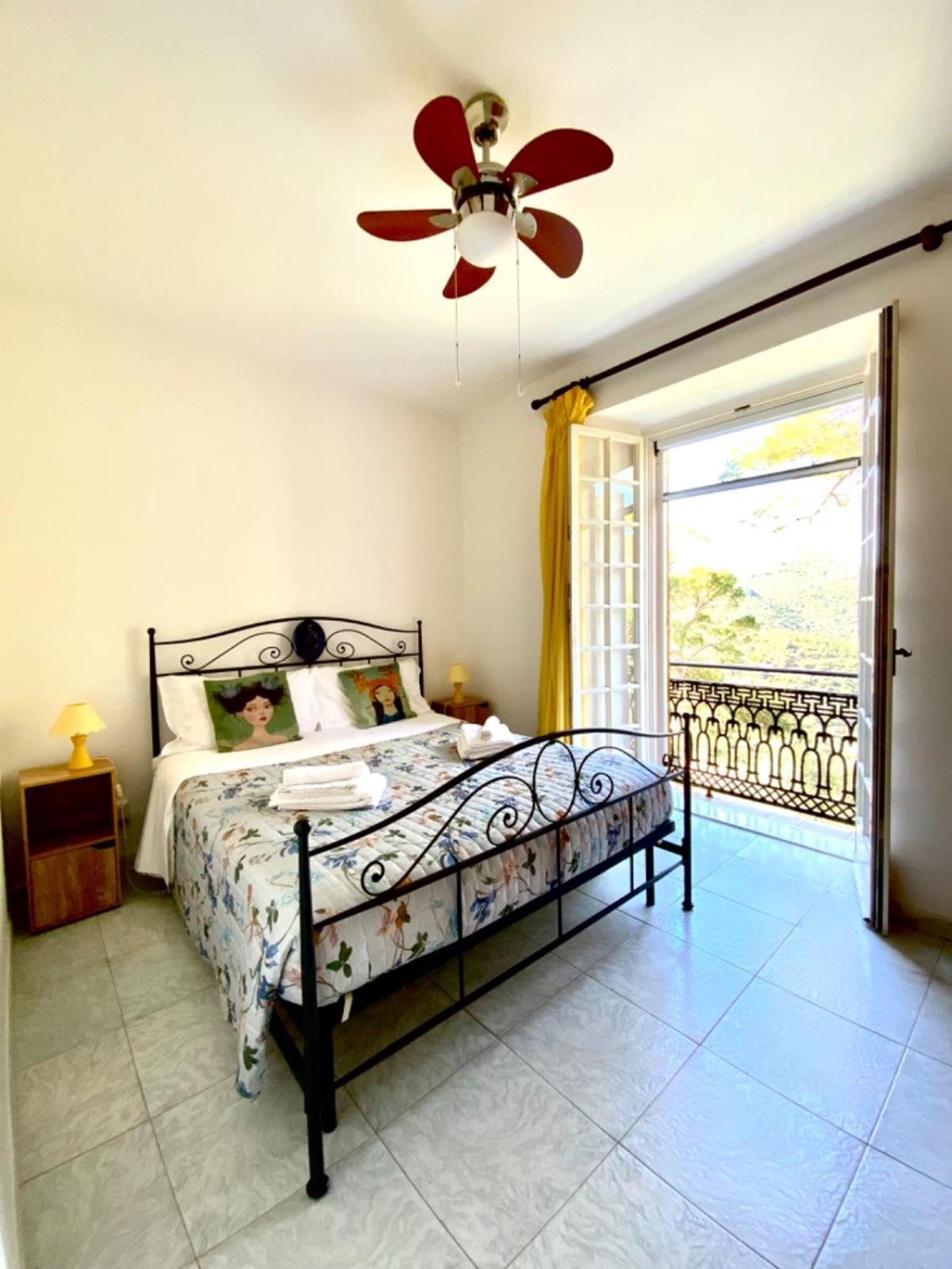 Aragoniteazzurra Casa Vacanza กอนเนซา ภายนอก รูปภาพ